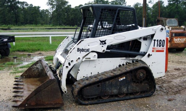 BOBCAT T180 COMPACT TRACK LOADER Service Repair Manual (S/N 531460001