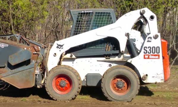 BOBCAT S250, S300 SKID STEER LOADER Service Repair Manual (S250: S/N ...