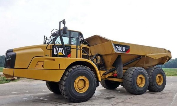 Caterpillar Cat 740B Articulated Truck (Prefix T4R ...