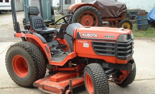 Kubota B2100HSD Tractor Parts Catalogue Manual - SERVICE REPAIR MANUAL