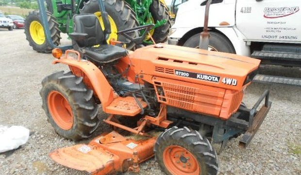 Kubota B7200D Tractor Parts Catalogue Manual - SERVICE REPAIR MANUAL